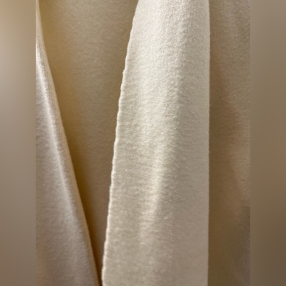 UNIQLO Long Cream Cardigan - Picture 5 of 11